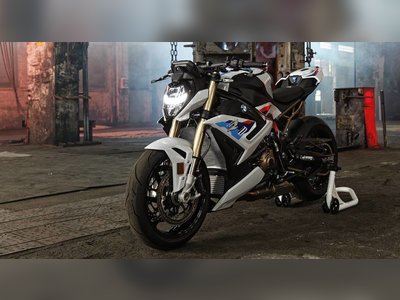 BMW S1000R - bikes.thaimotorshow.com