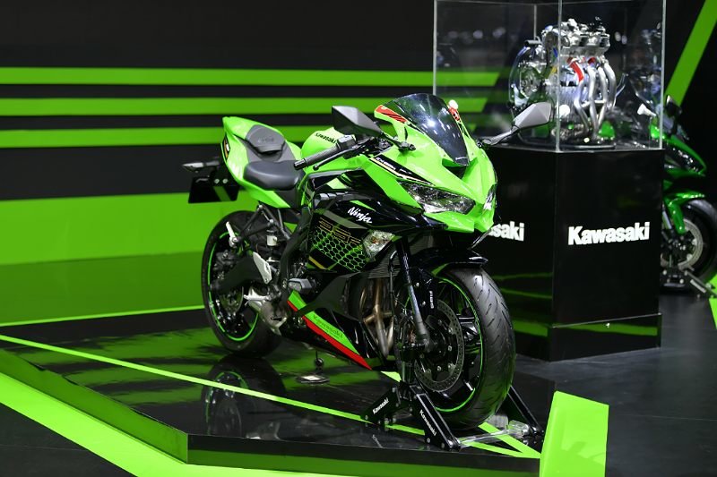 Kawasaki Ninja ZX25R - bikes.thaimotorshow.com